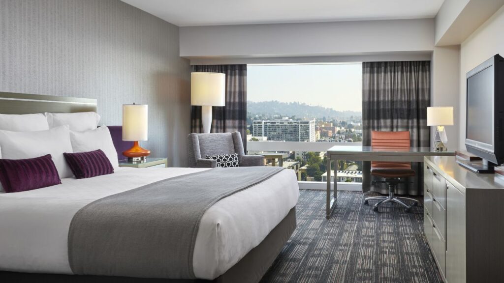 Loews Hollywood Hotel - Capitol King