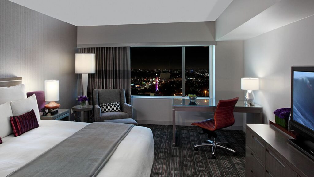 Loews Hollywood Hotel - Standard Room